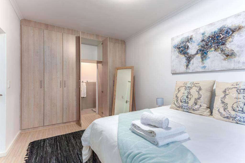Comfortable Beach Apartment view 5