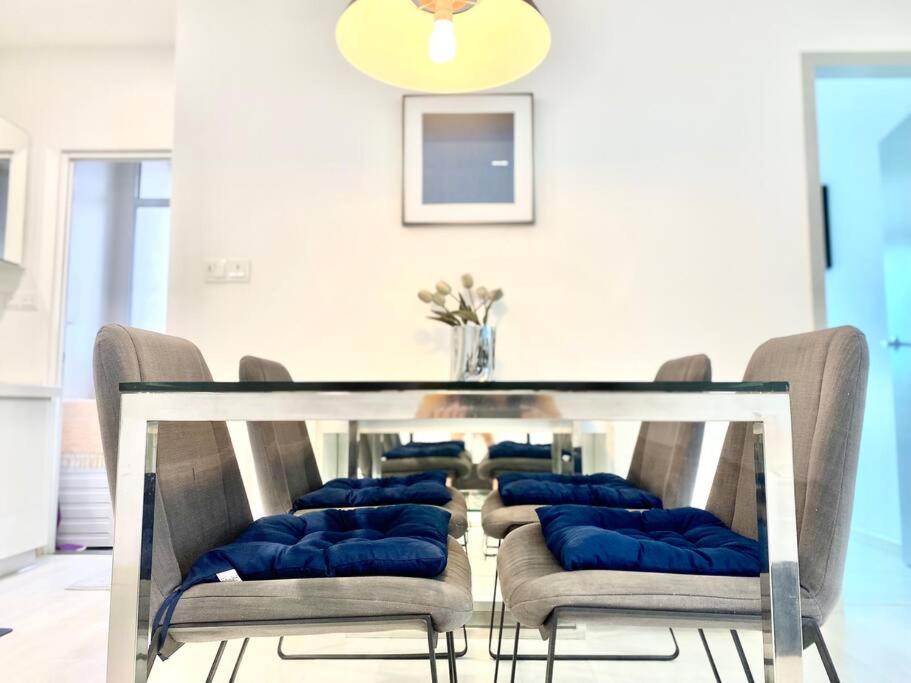 Straits Garden Suite - Cozy Quiet 2BR Suites by Happy Living photo 3