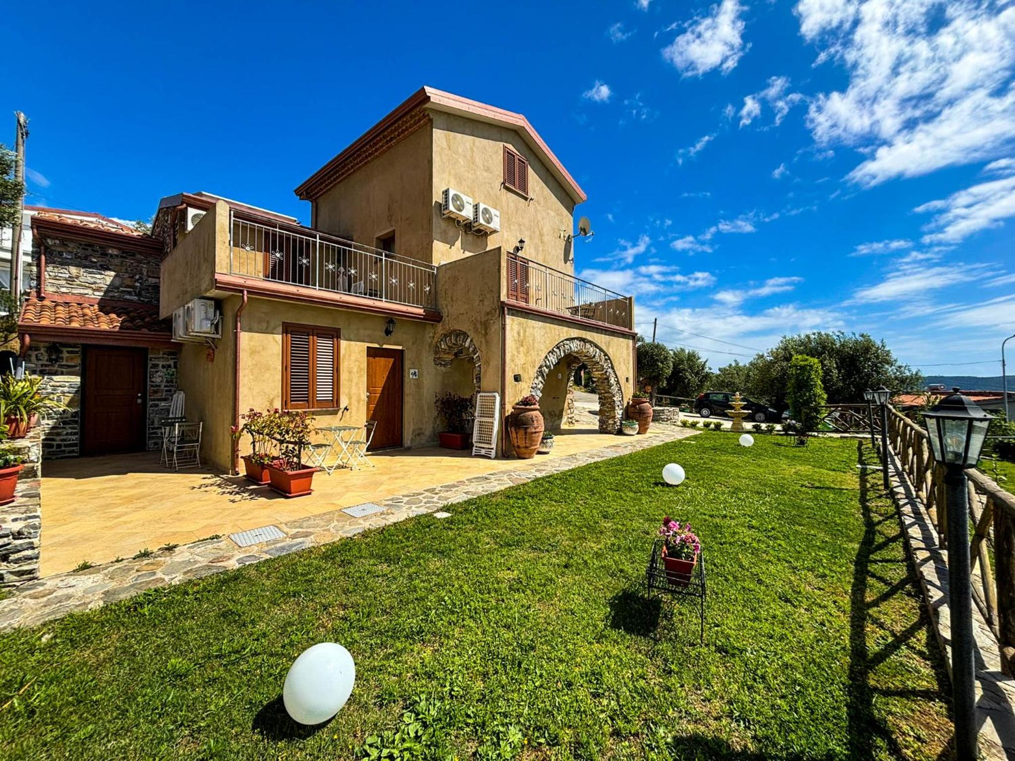 Tramonti d'Oro view 2