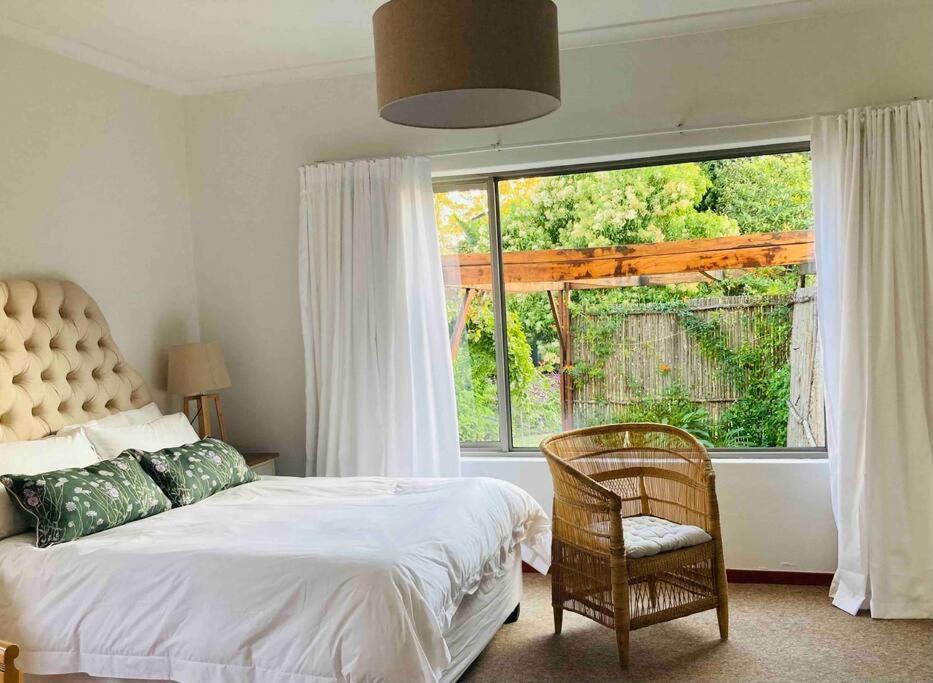 Garden studio close to Wine Farms view 5
