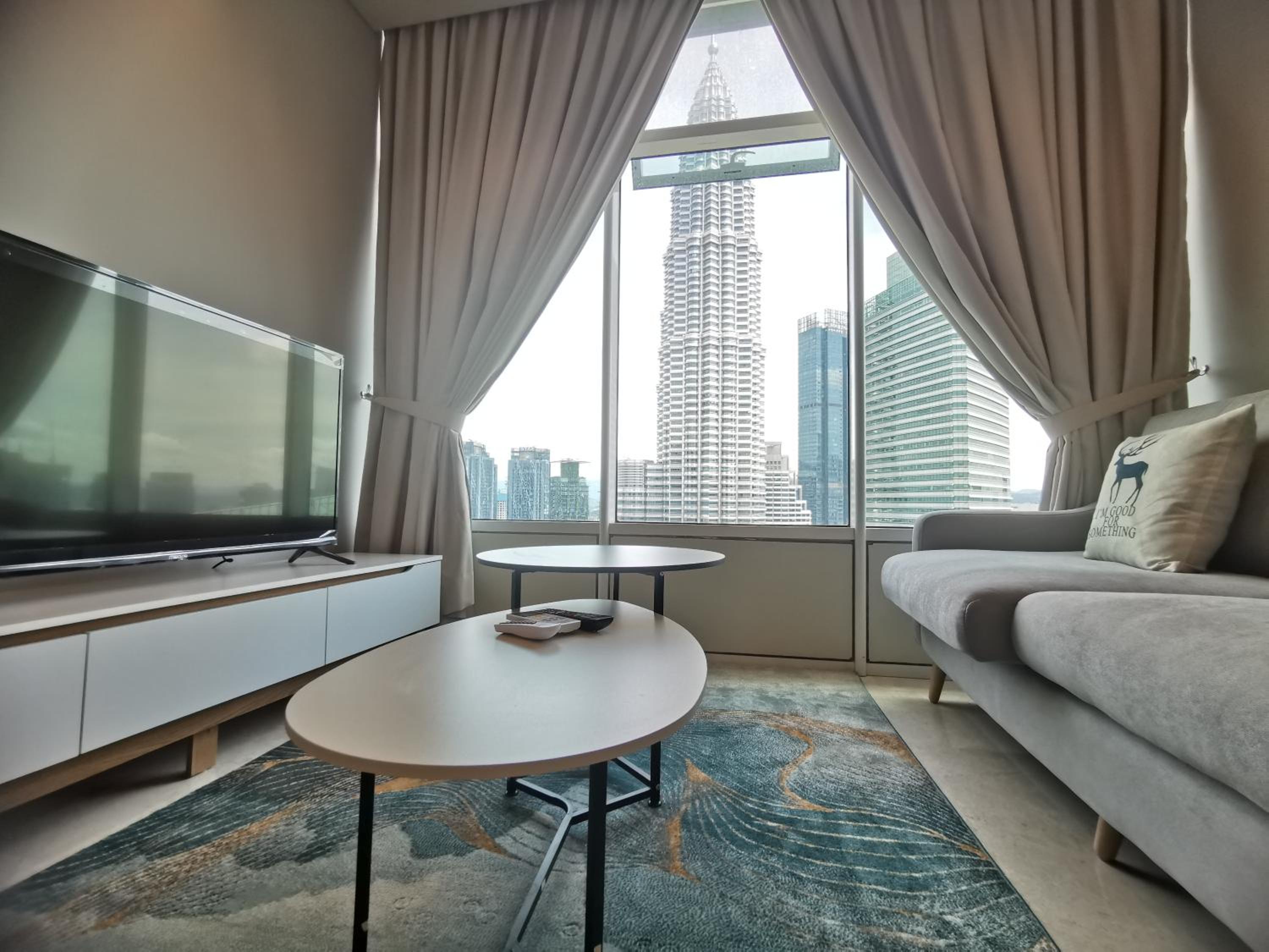 Sky Suites KLCC 3min walk to Twin Tower