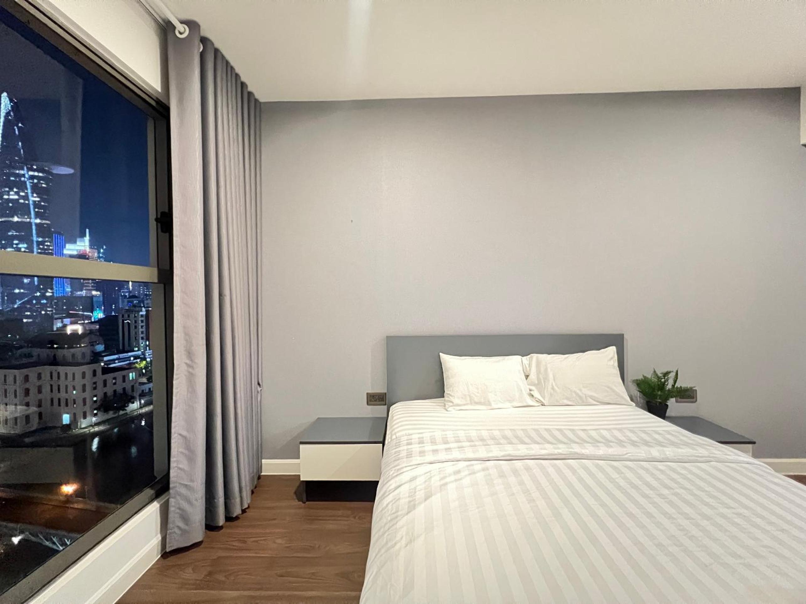 Highend SaigonRoyal 2BR 2WC CityView near BenThanh
