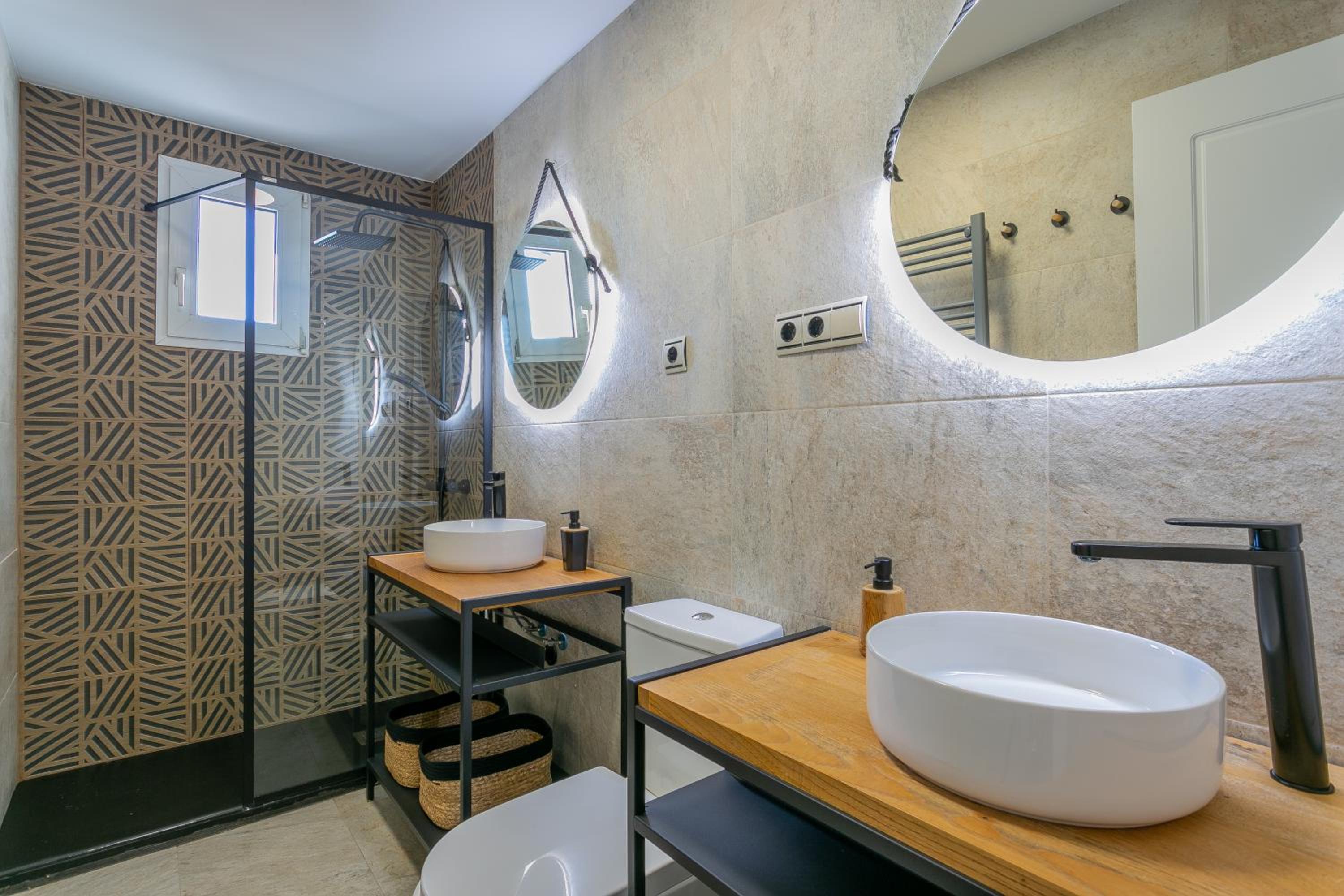 DUPLEX TEMPLO NEVADO con 2 Parking cubiertos gratis photo 3