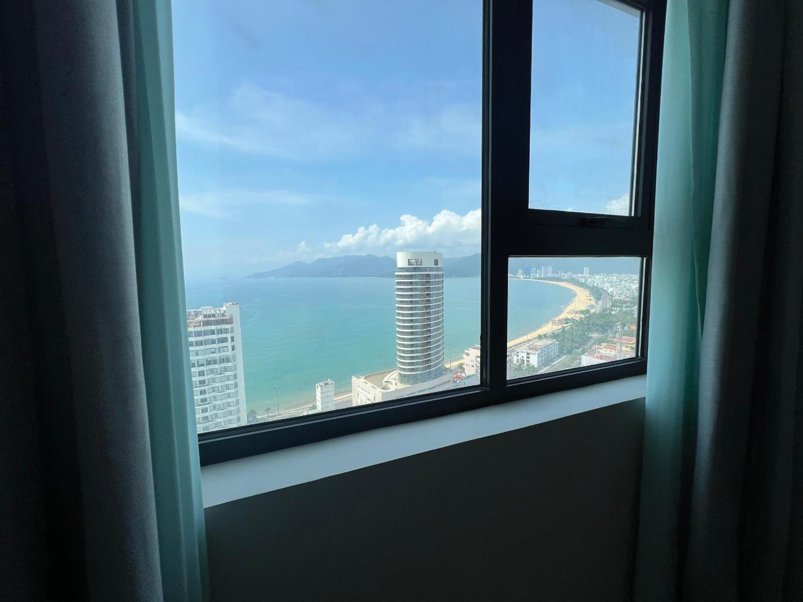 Căn Hộ 2 PN View biển 100% Tòa Nhà Altara Residences Quy Nhơn view 2