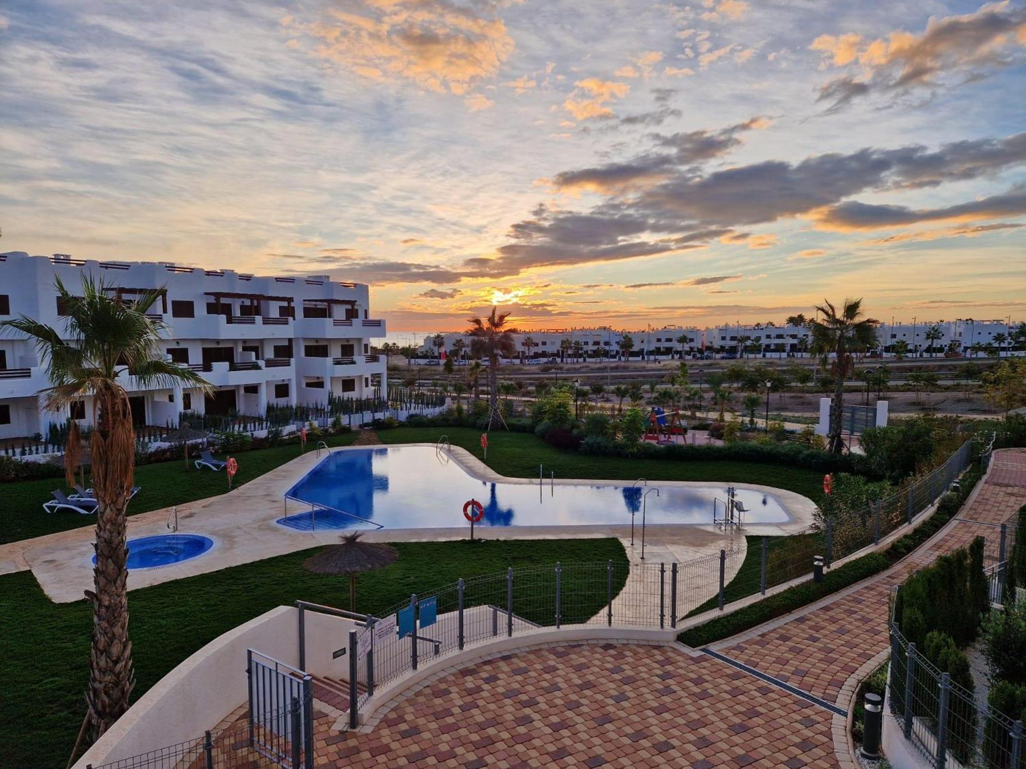 Casa Bienvenidos apartamento con balcon y piscina
