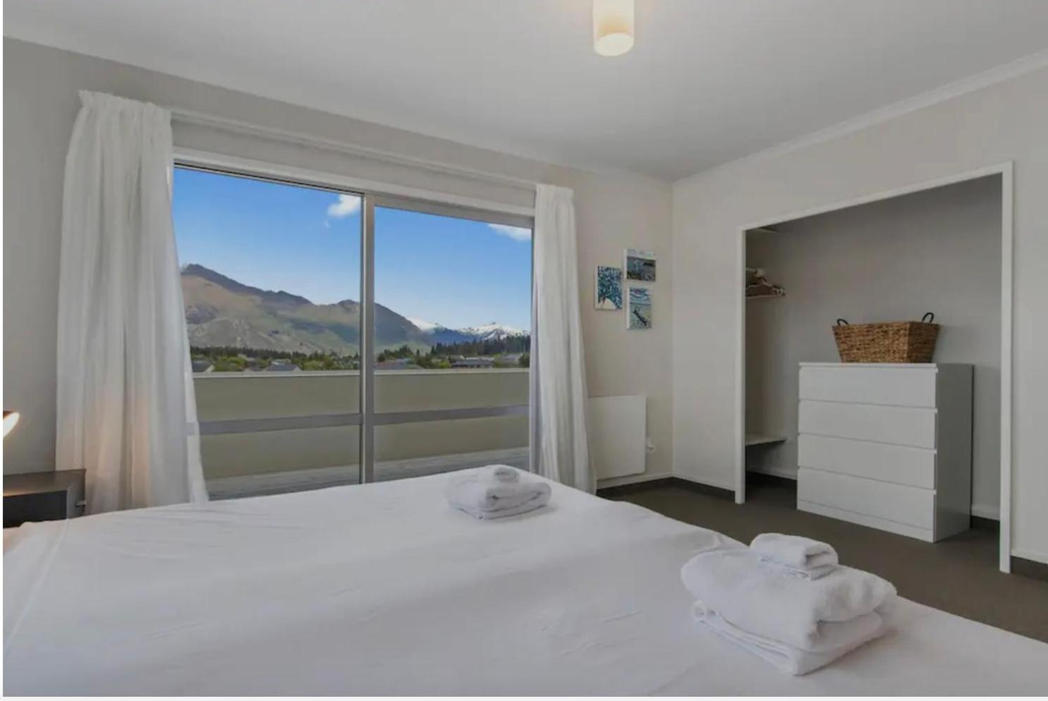Allenby Mt Iron Edge 2 Bedroom Upstairs view 5