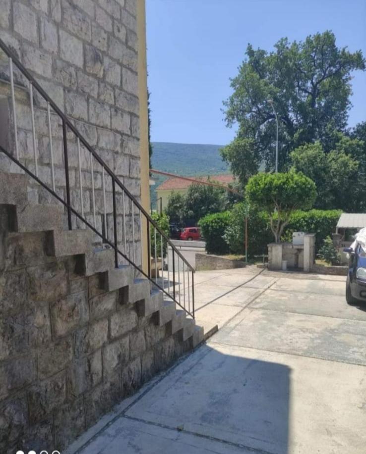 Apartment MIA- Kumbor wi-fi view 5
