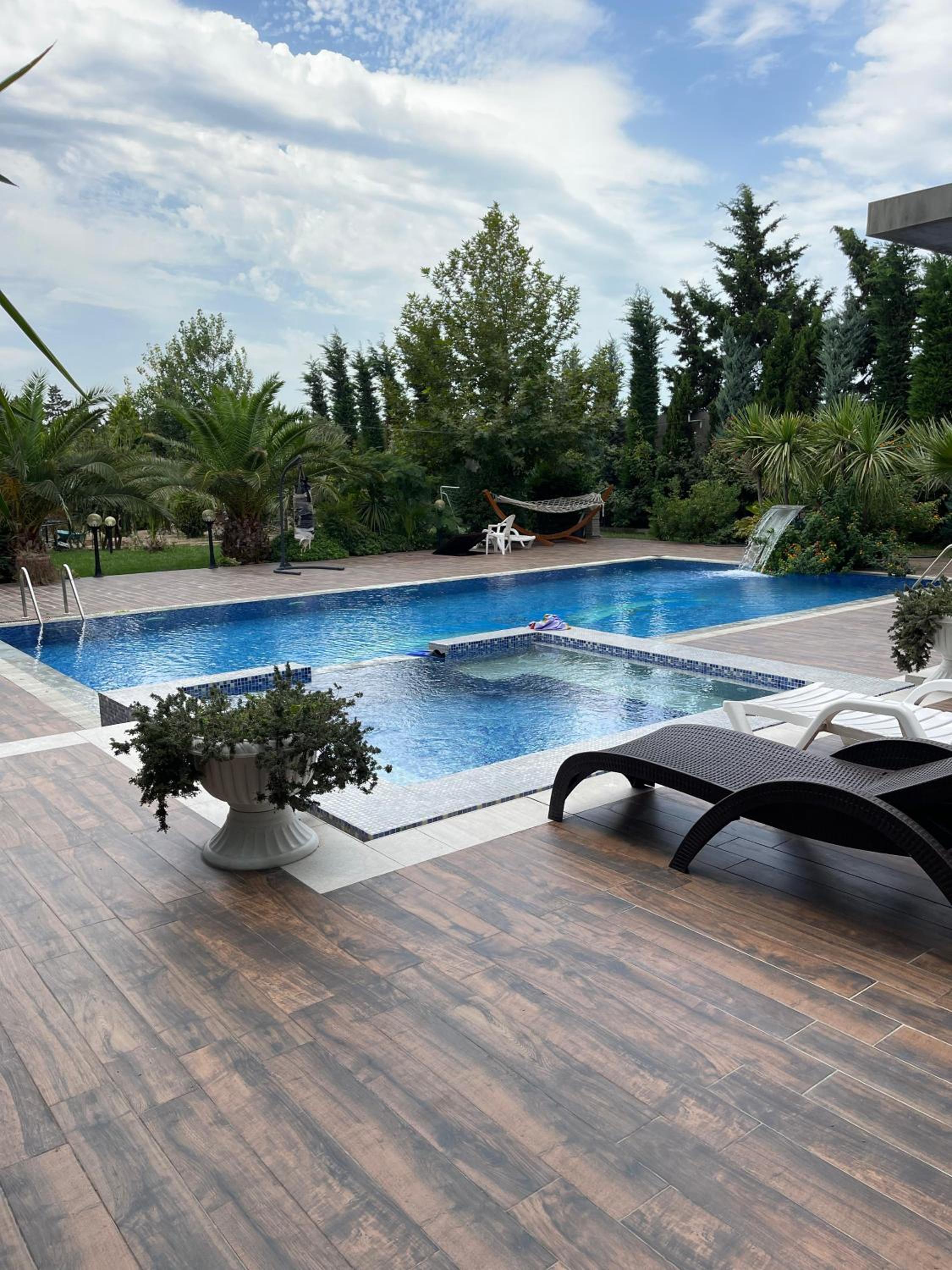 Baku White Villa
