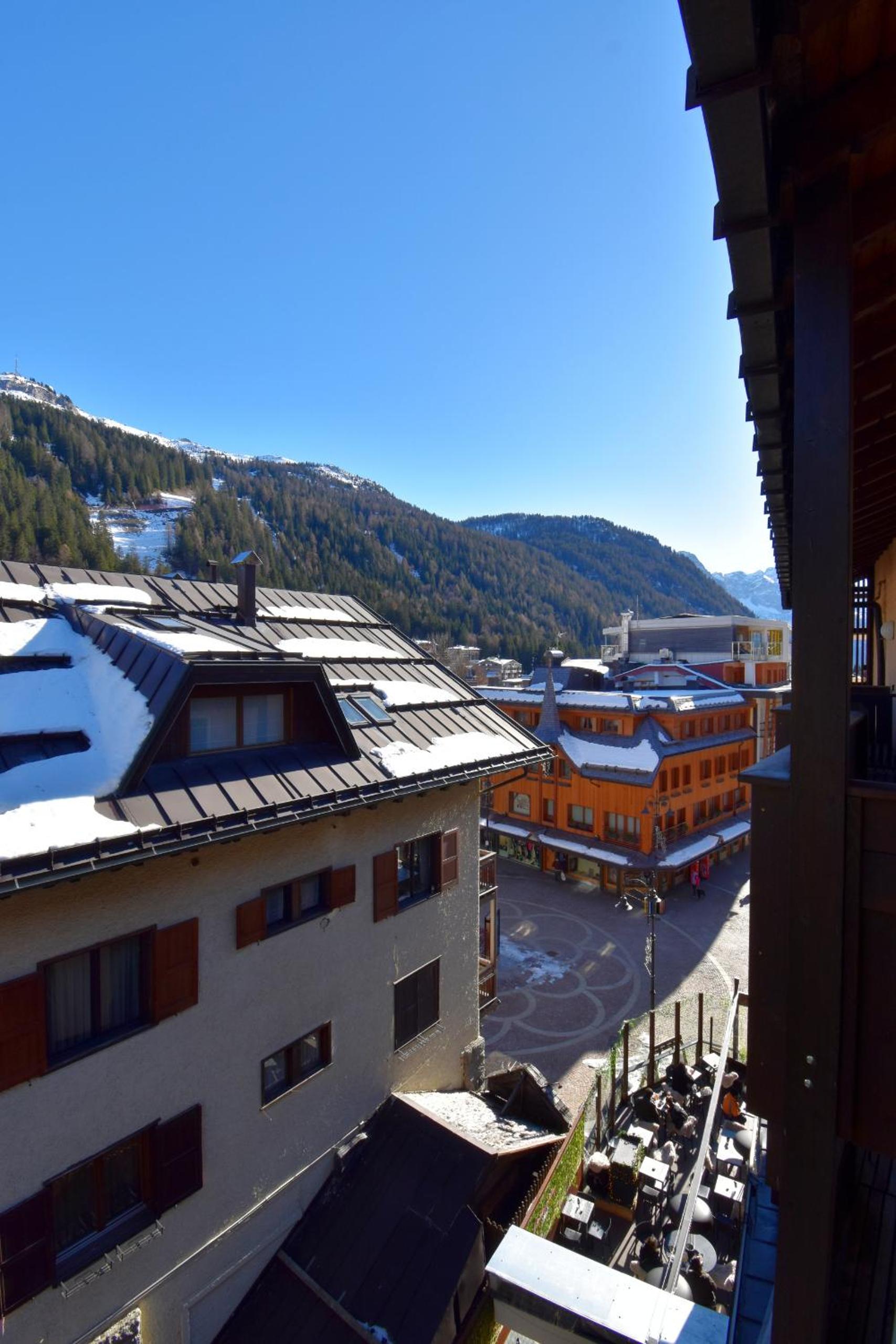 Central SPORT CAMPIGLIO 407