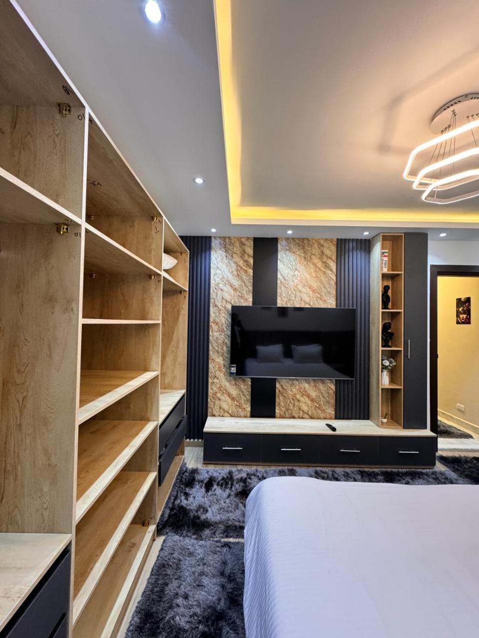 Madienty Central Luxe Studio