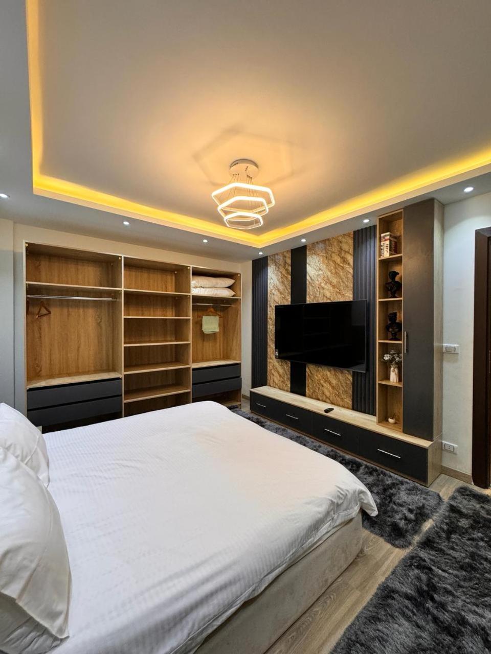 Madienty Central Luxe Studio
