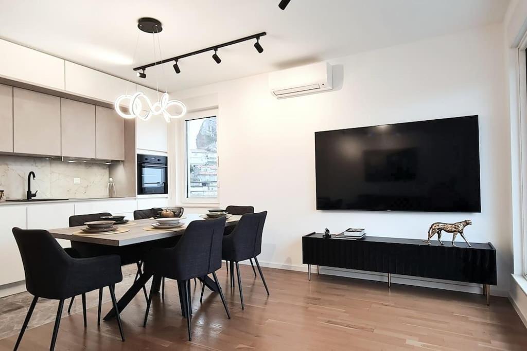 ILARI - luxury 100m2 penthouse, best terrace & view in Split view 2