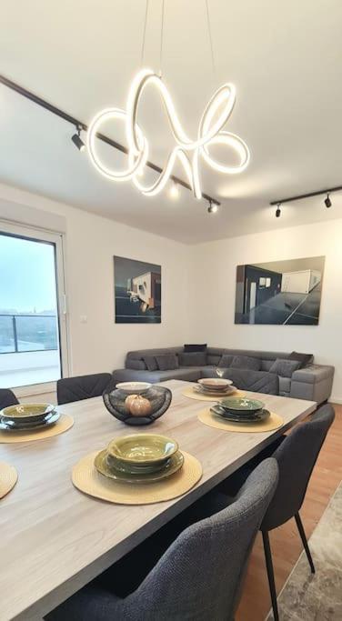 ILARI - luxury 100m2 penthouse, best terrace & view in Split view 4