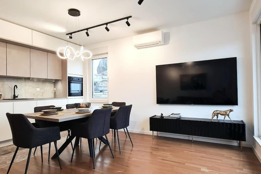 ILARI - luxury 100m2 penthouse, best terrace & view in Split view 3