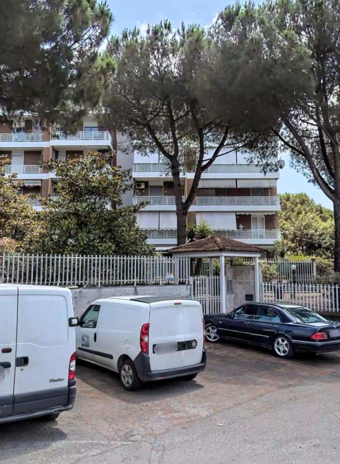 Warm Apartment Near Vatican City