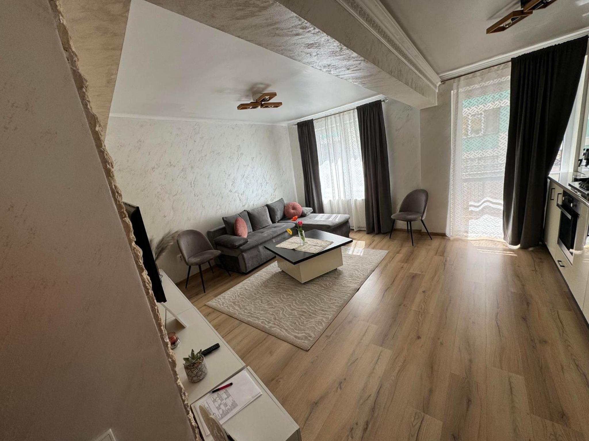 Pretty Luxury Apartament's view 5