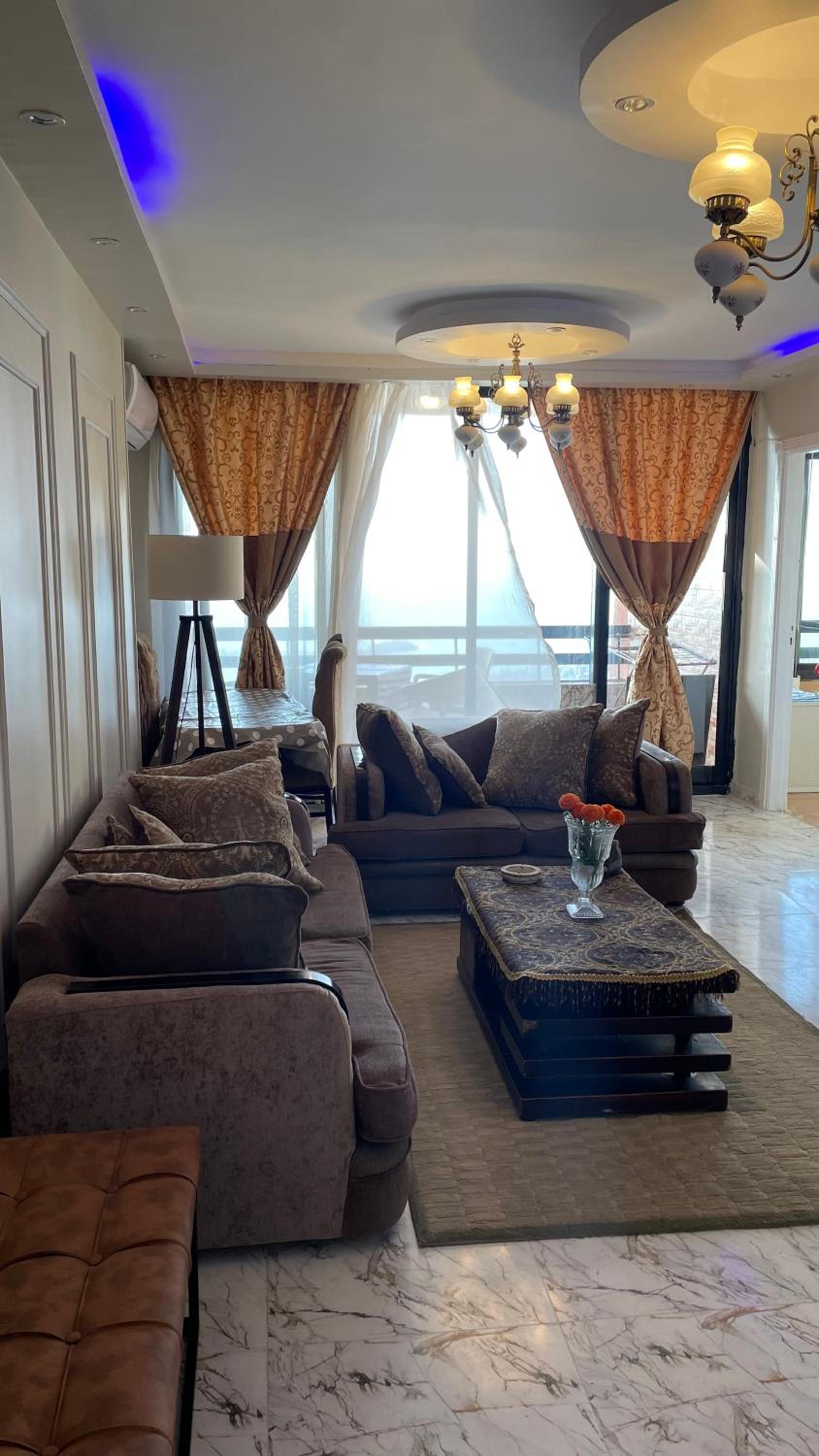 Stunning Seaview Apartment