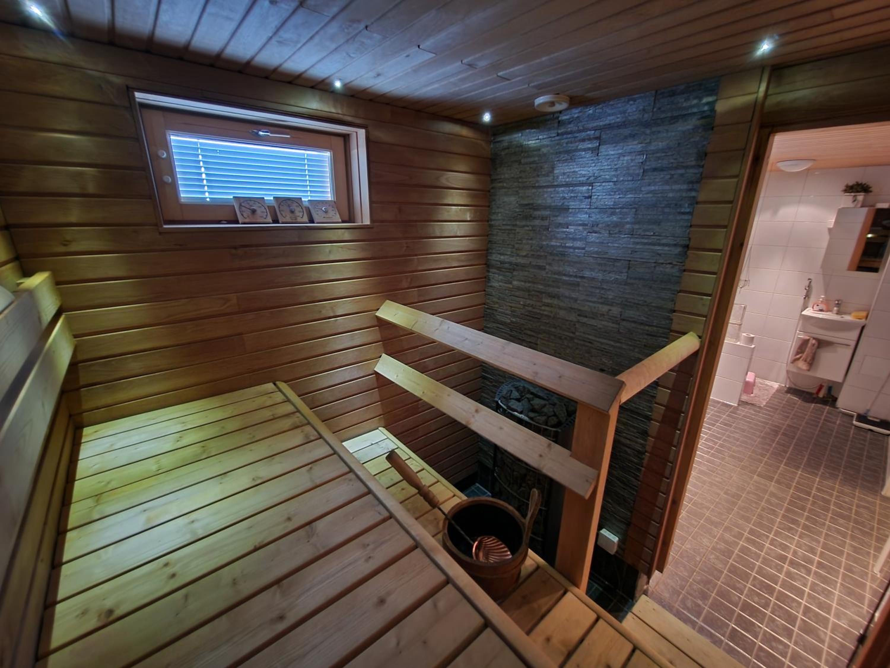 Blueberry house with private sauna&free parking
