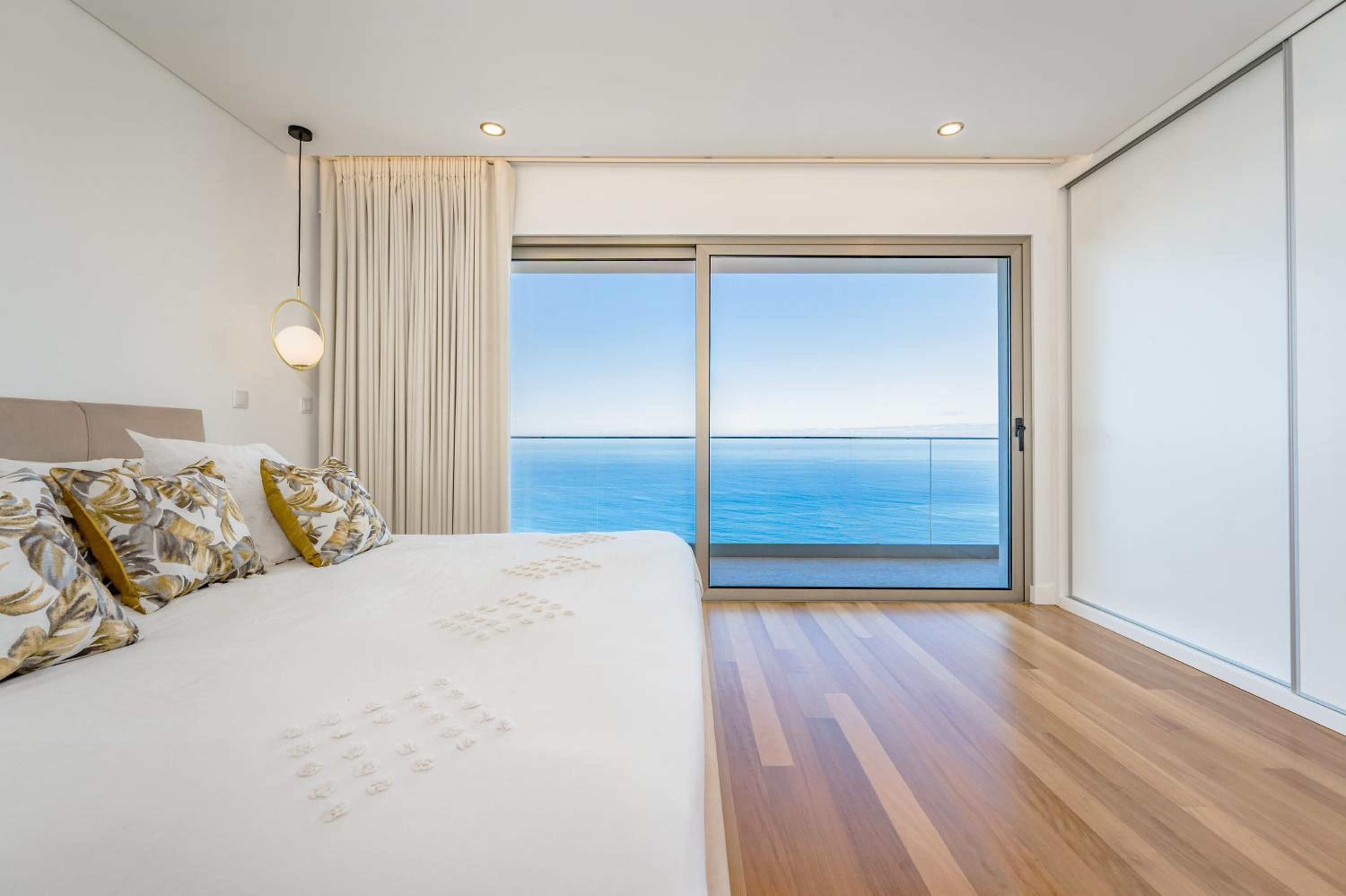 Lê Maison Deluxe Madeira - Where Peace is breathed and Luxury is felt! view 2