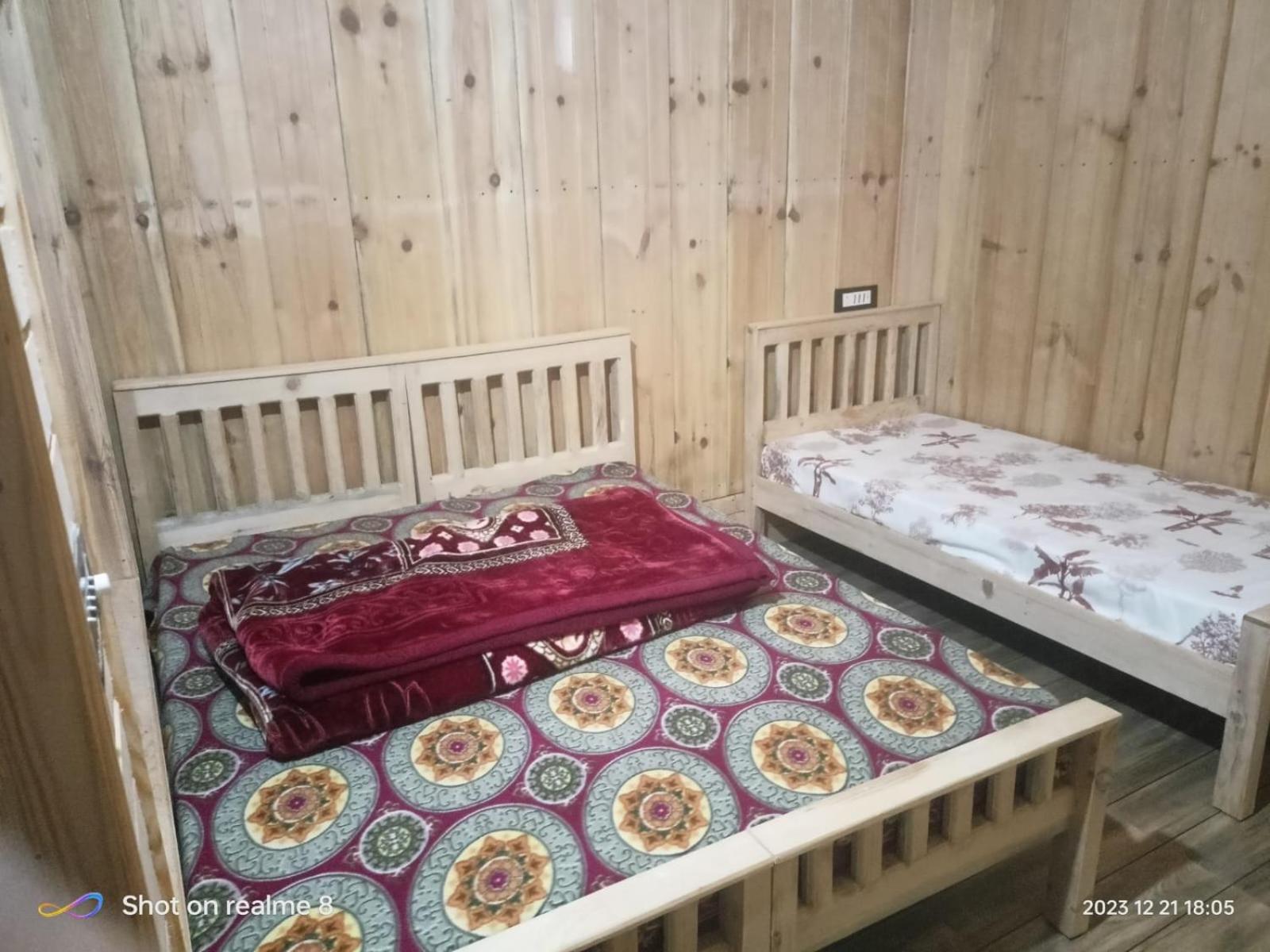 Akshat Homestay Raithal, Uttarkashi view 3