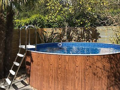 4 bedroom house family or elderly office good roads pool view 4