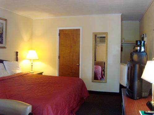 Budget Host Inn view 5