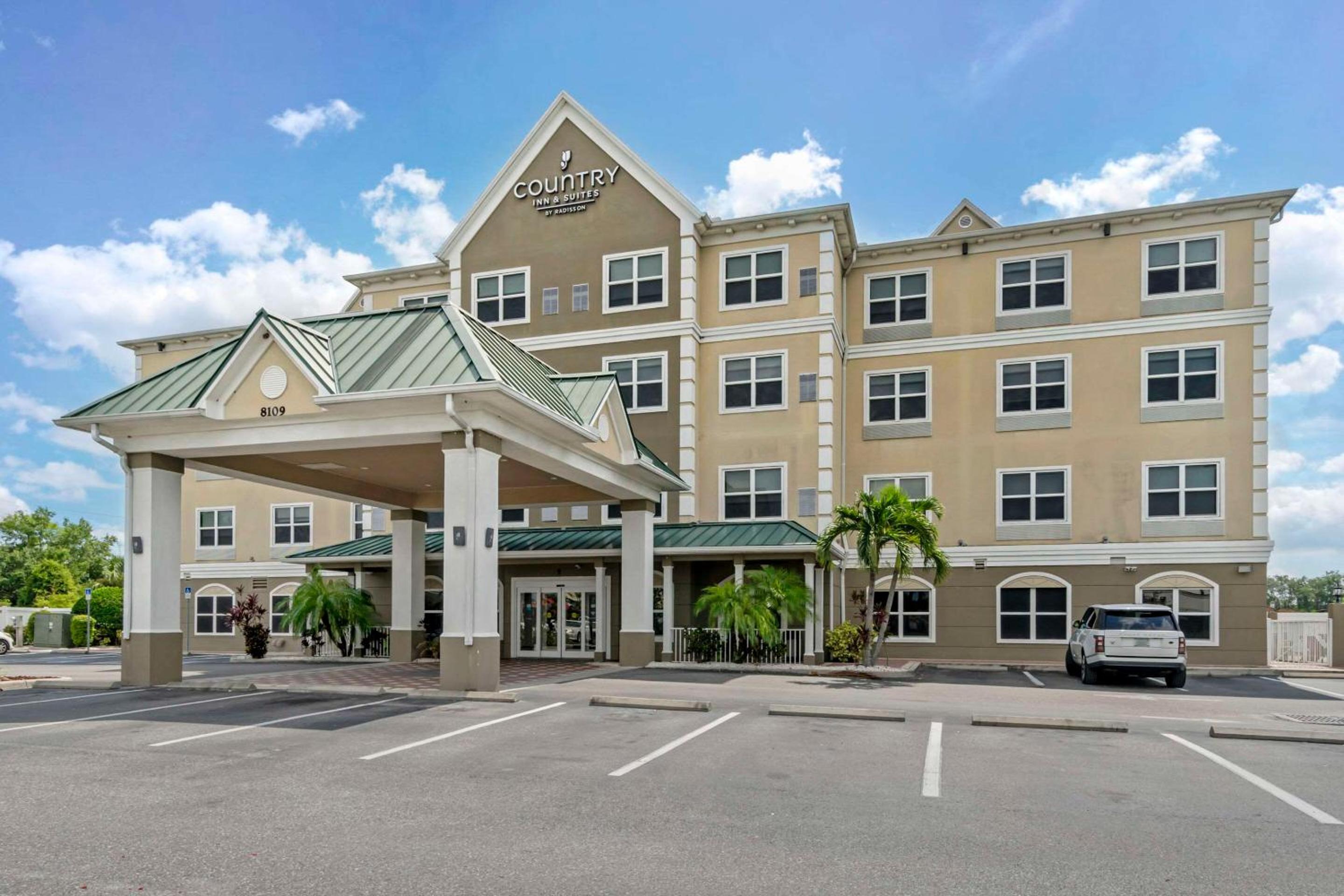Hotel Country Inn & Suites by Radisson, Tampa Airport North, FL