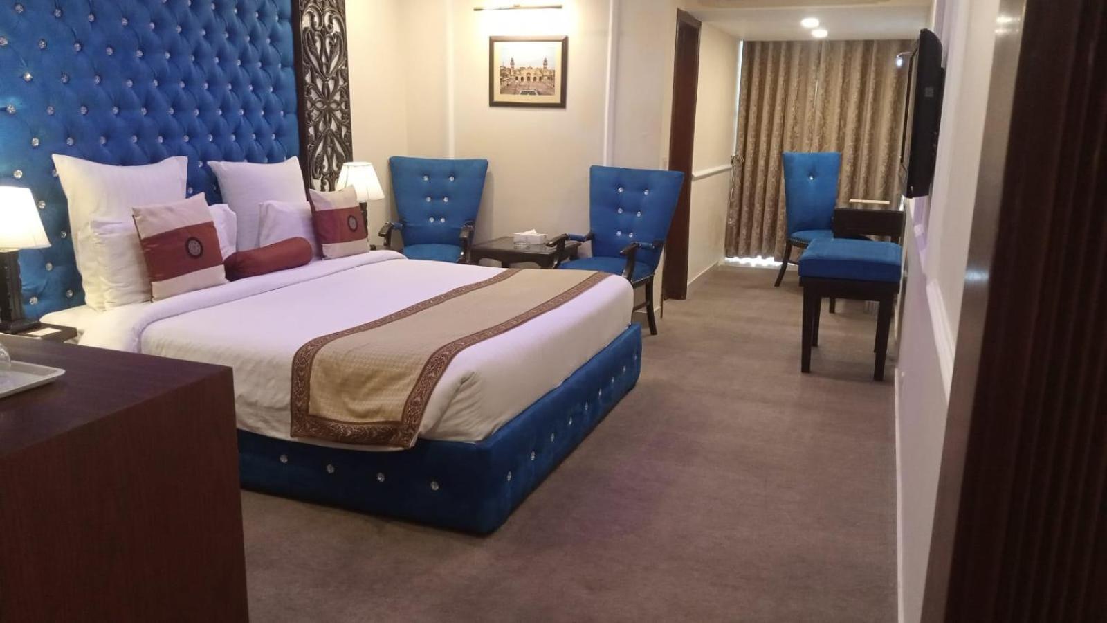 Heaven HOtel DHA Lahore