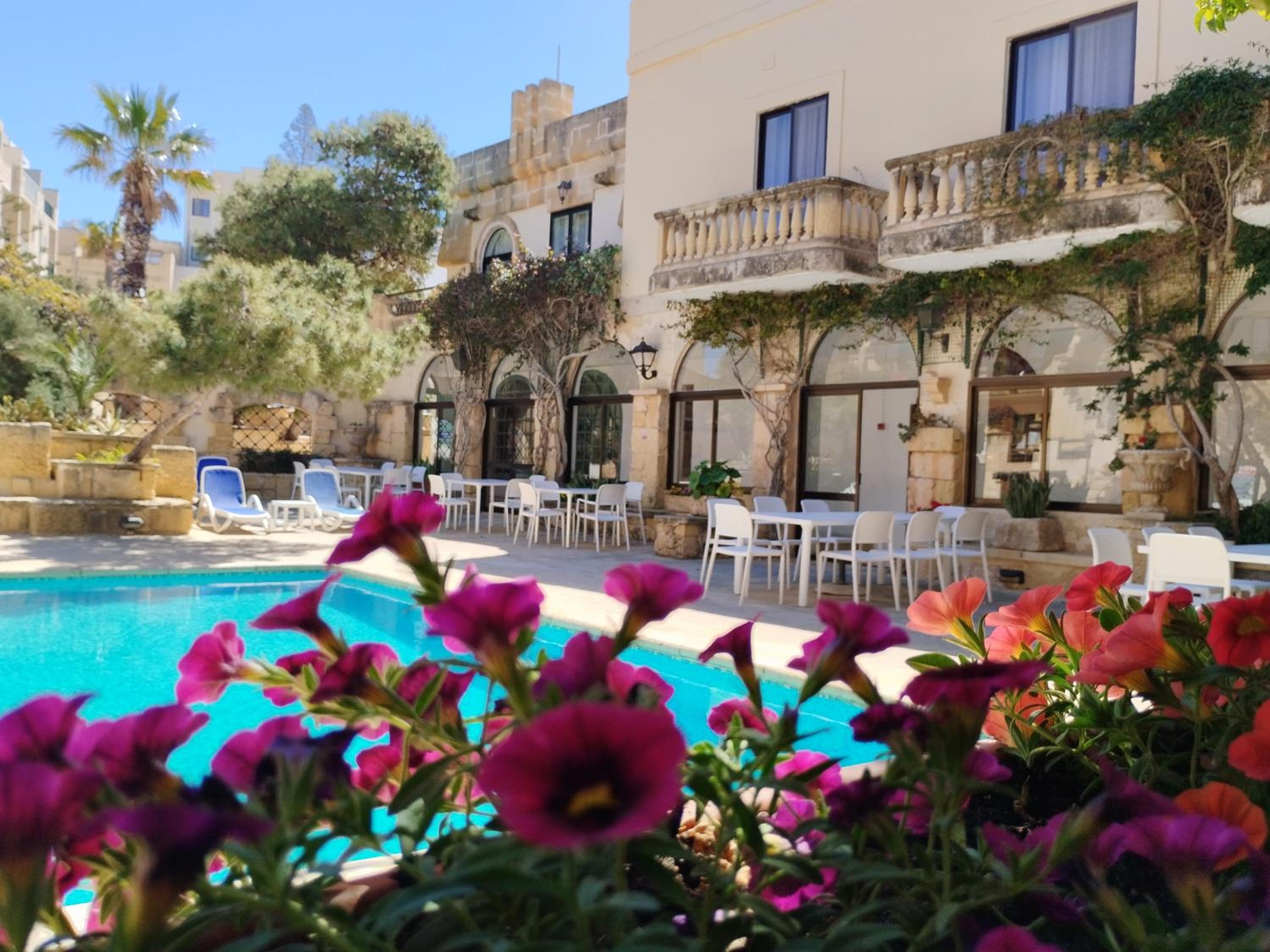 Cornucopia Hotel