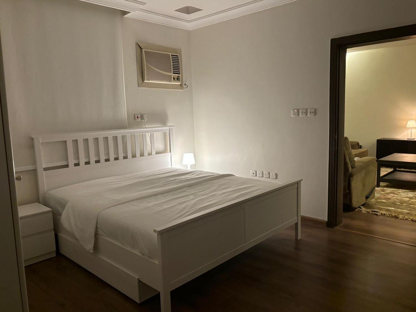 Furnished apartment near airport view 2
