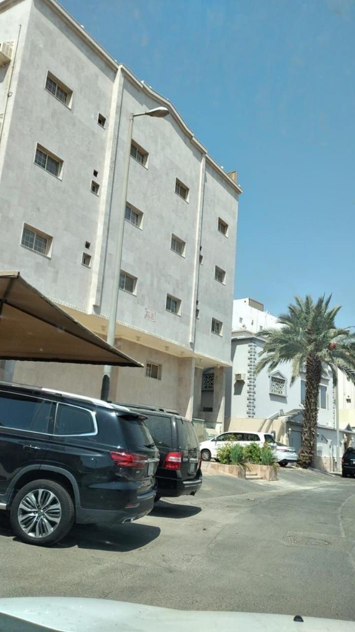 Furnished apartment near airport view 5