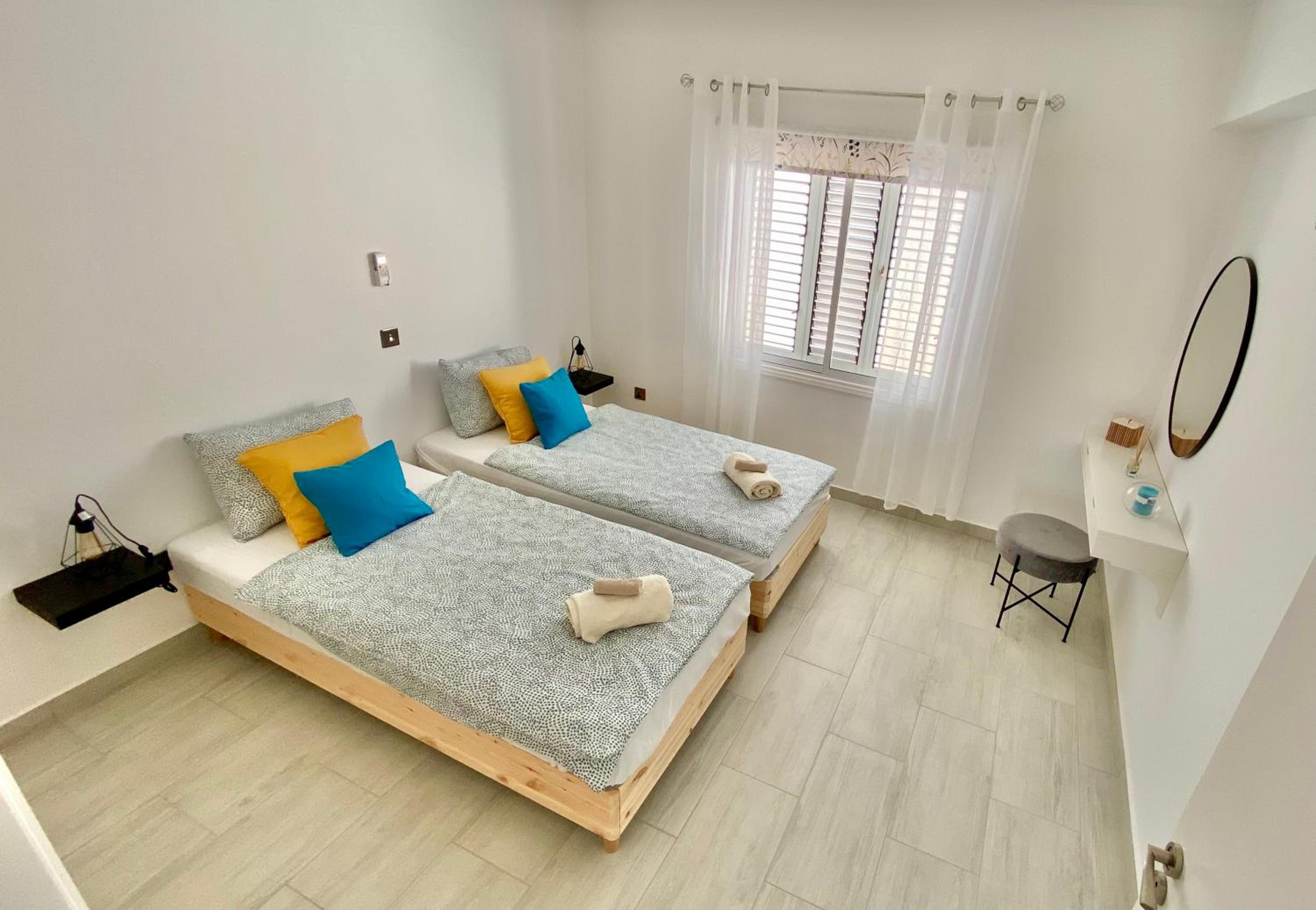 Deluxe Apartment Limnaria 155