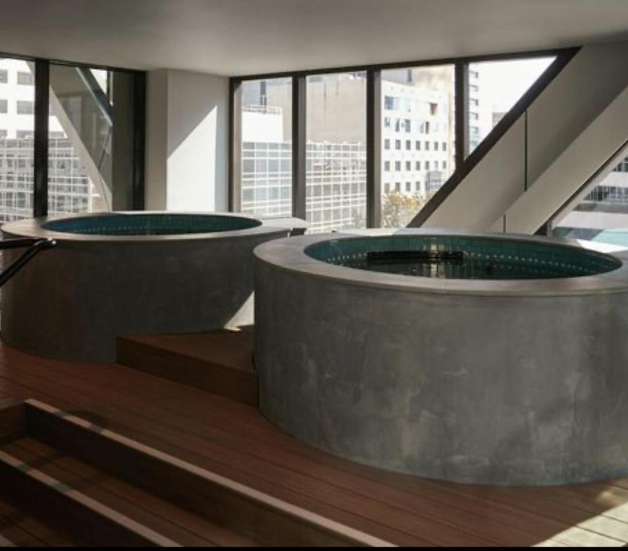 Paragon Apartment Penthouse Amazing Views, Spacious & Great Location