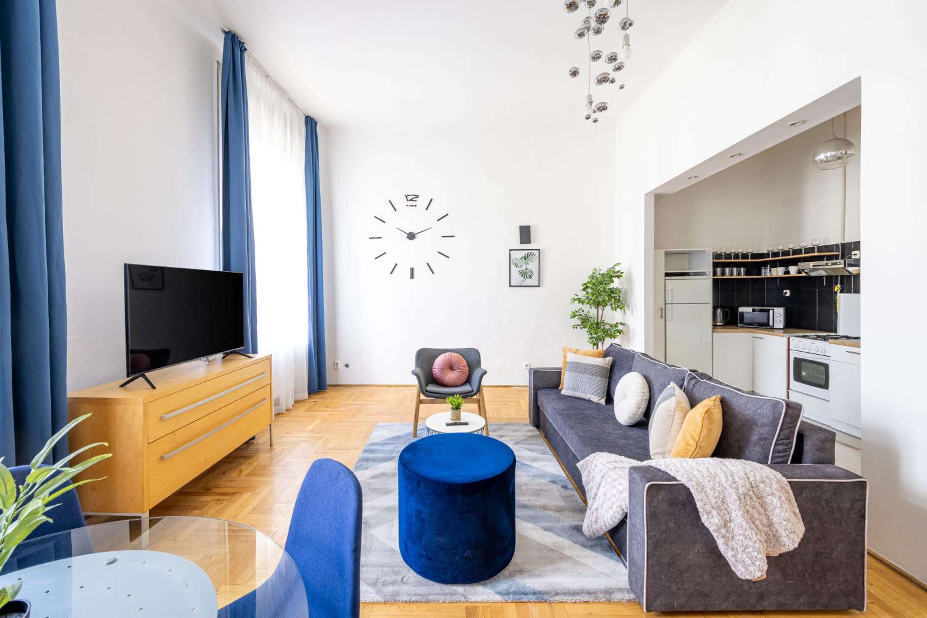Super Central Cozy Home on the St. Stephen Road view 2