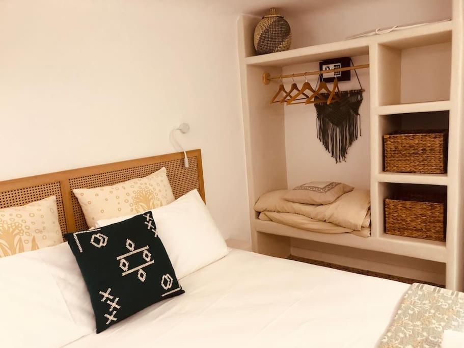 Sofia’s Cozy Traditional Studio Downtown photo 3