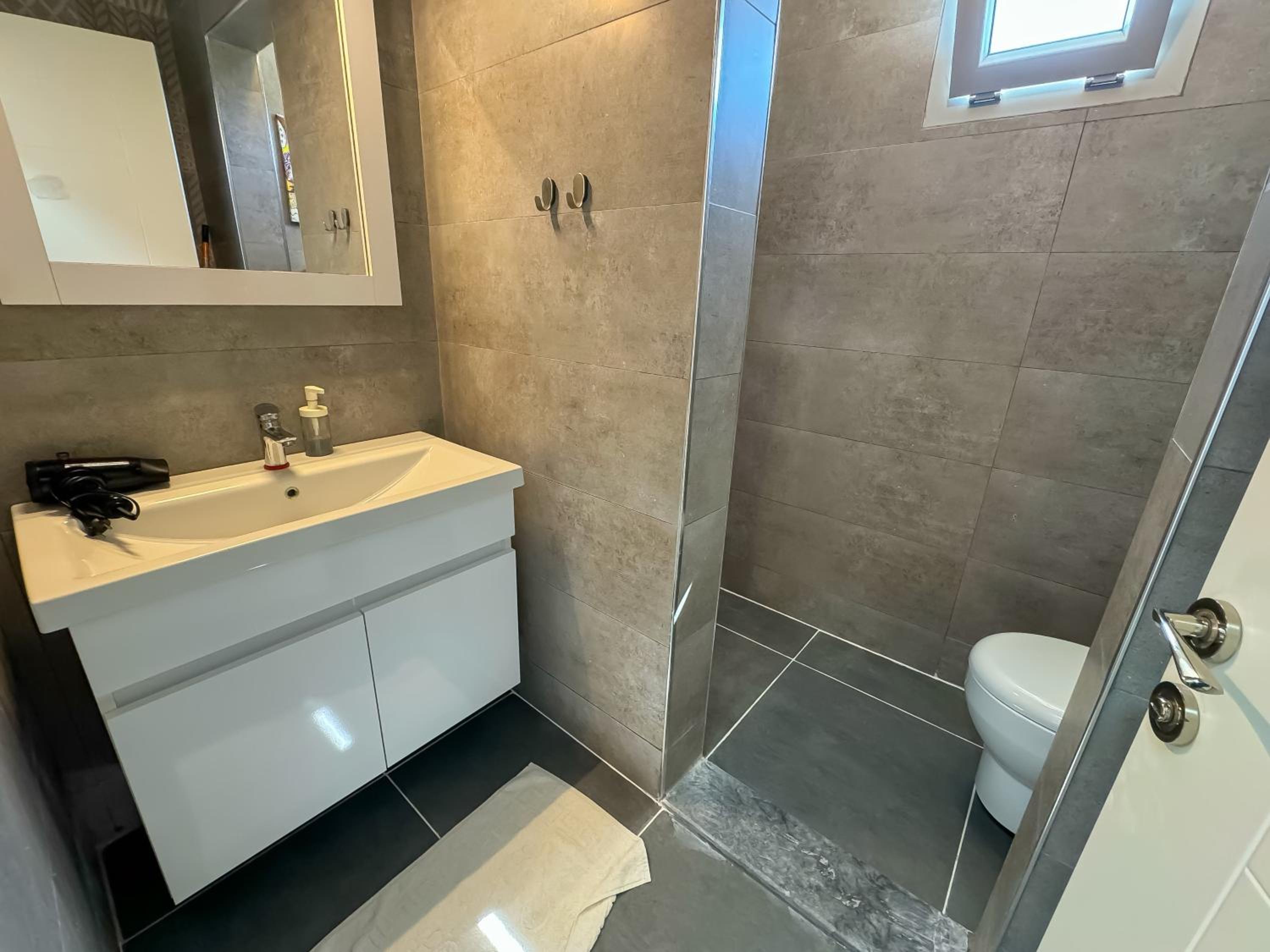 Lavender Residence - Image 187