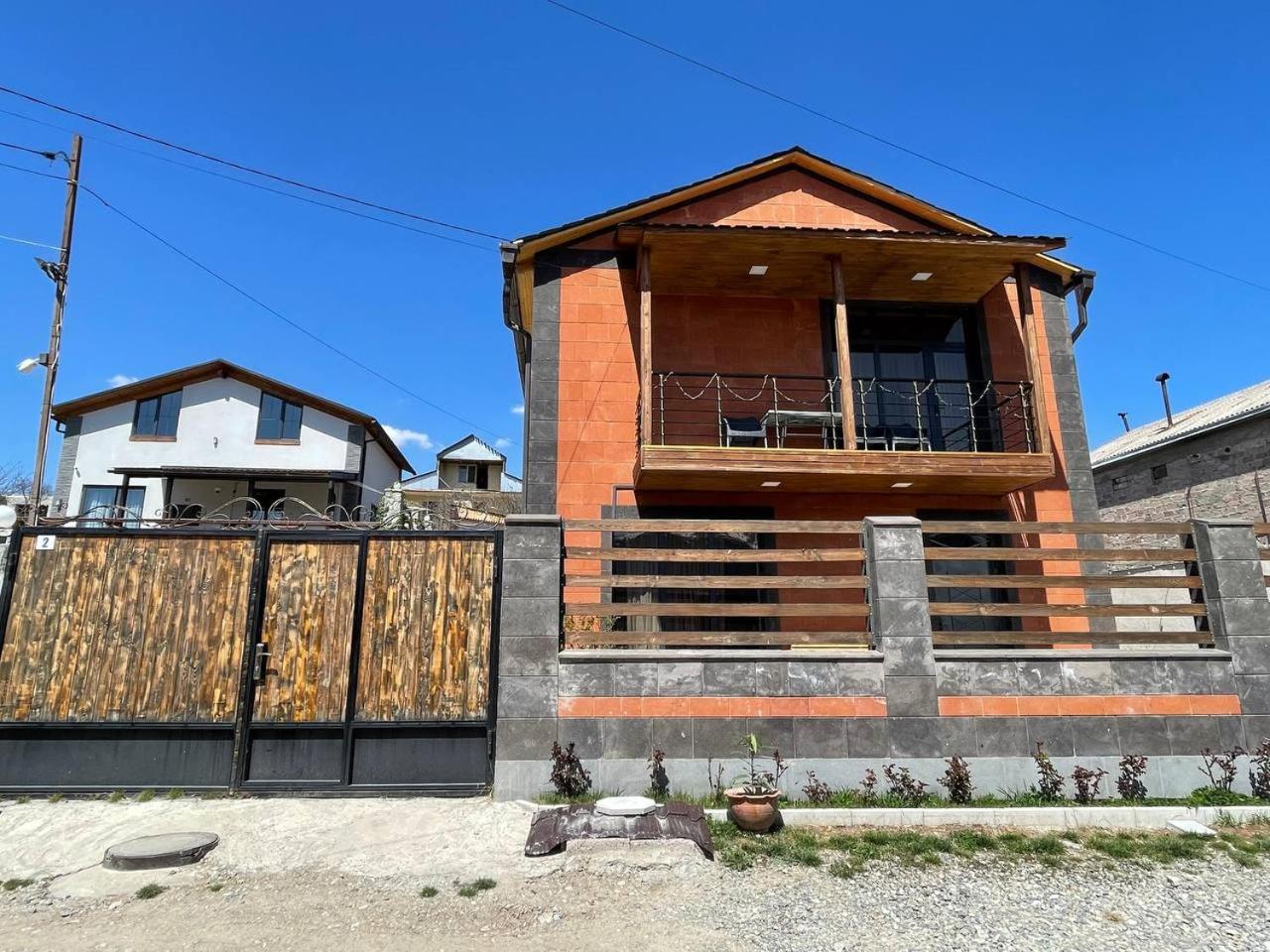 Cottages in Dilijan