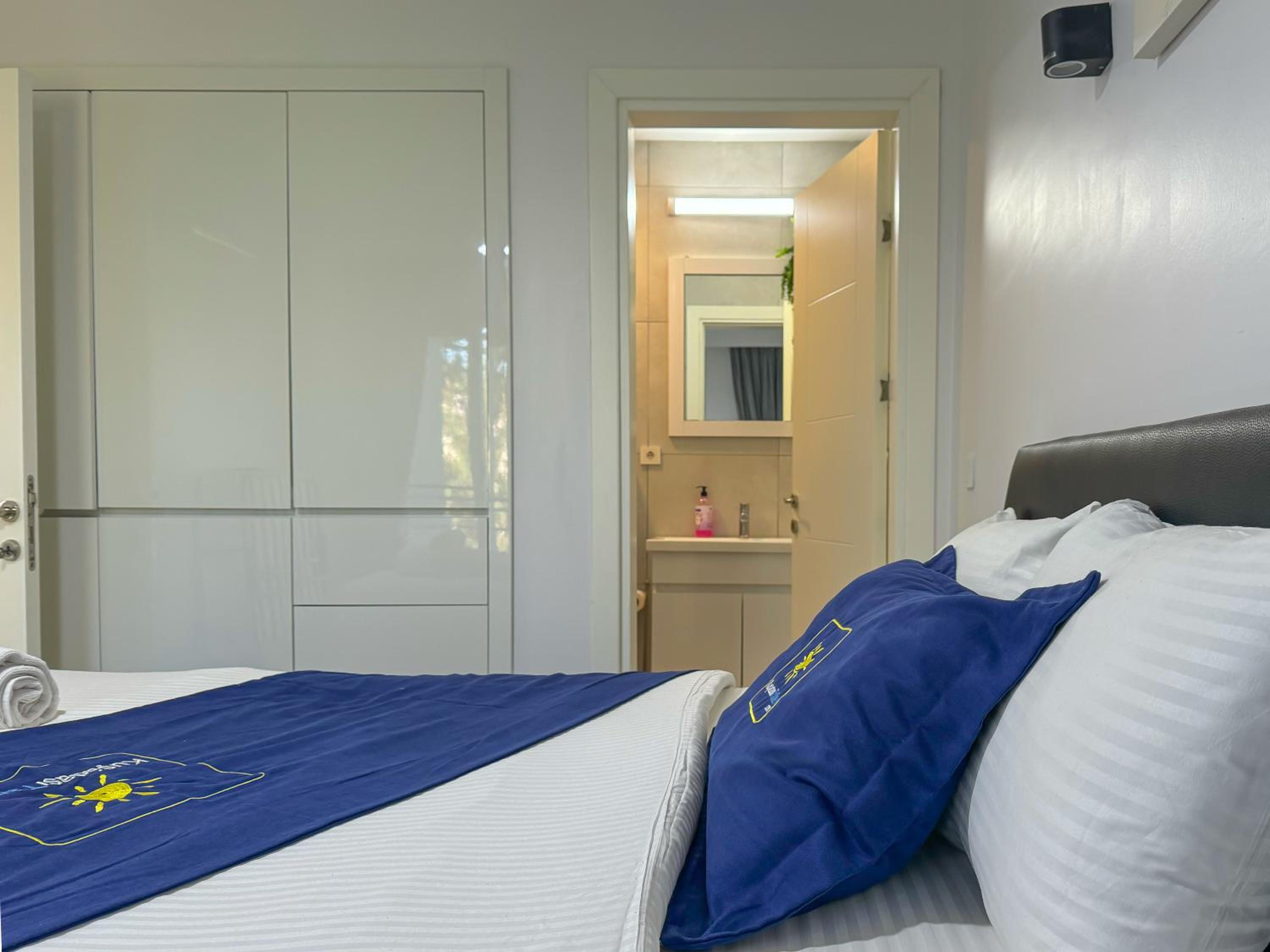 Lavender Residence - Image 190