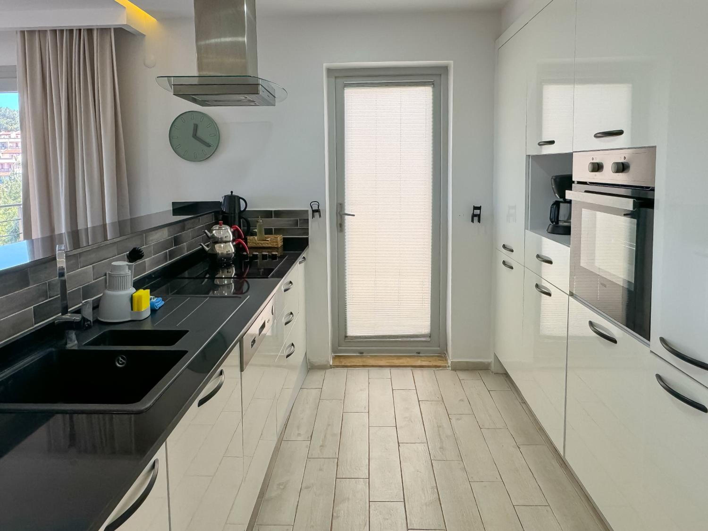 Lavender Residence - Image 201