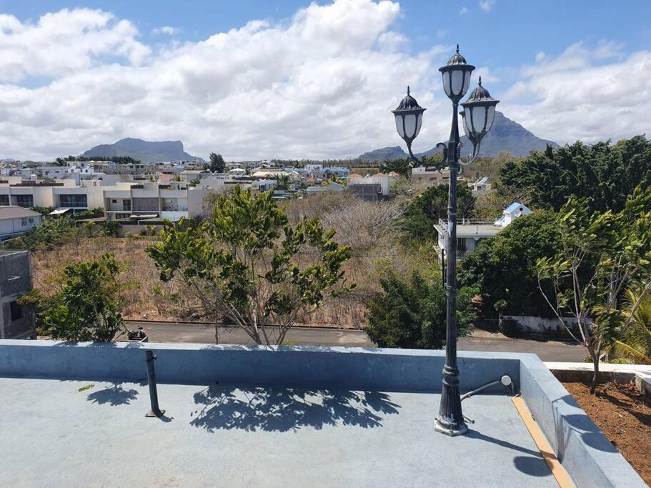 2 bedroom Apartment with pool view 3