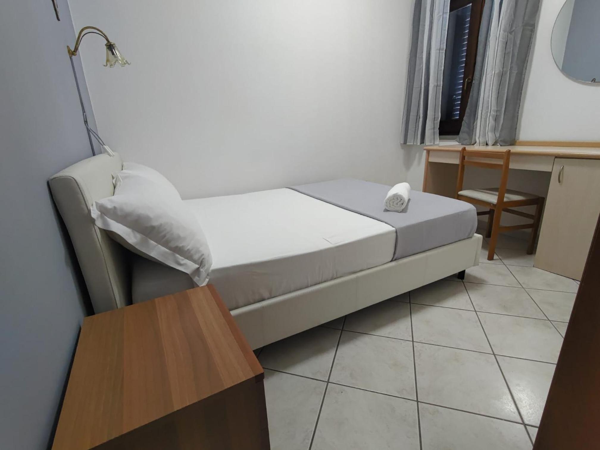 Photo 48