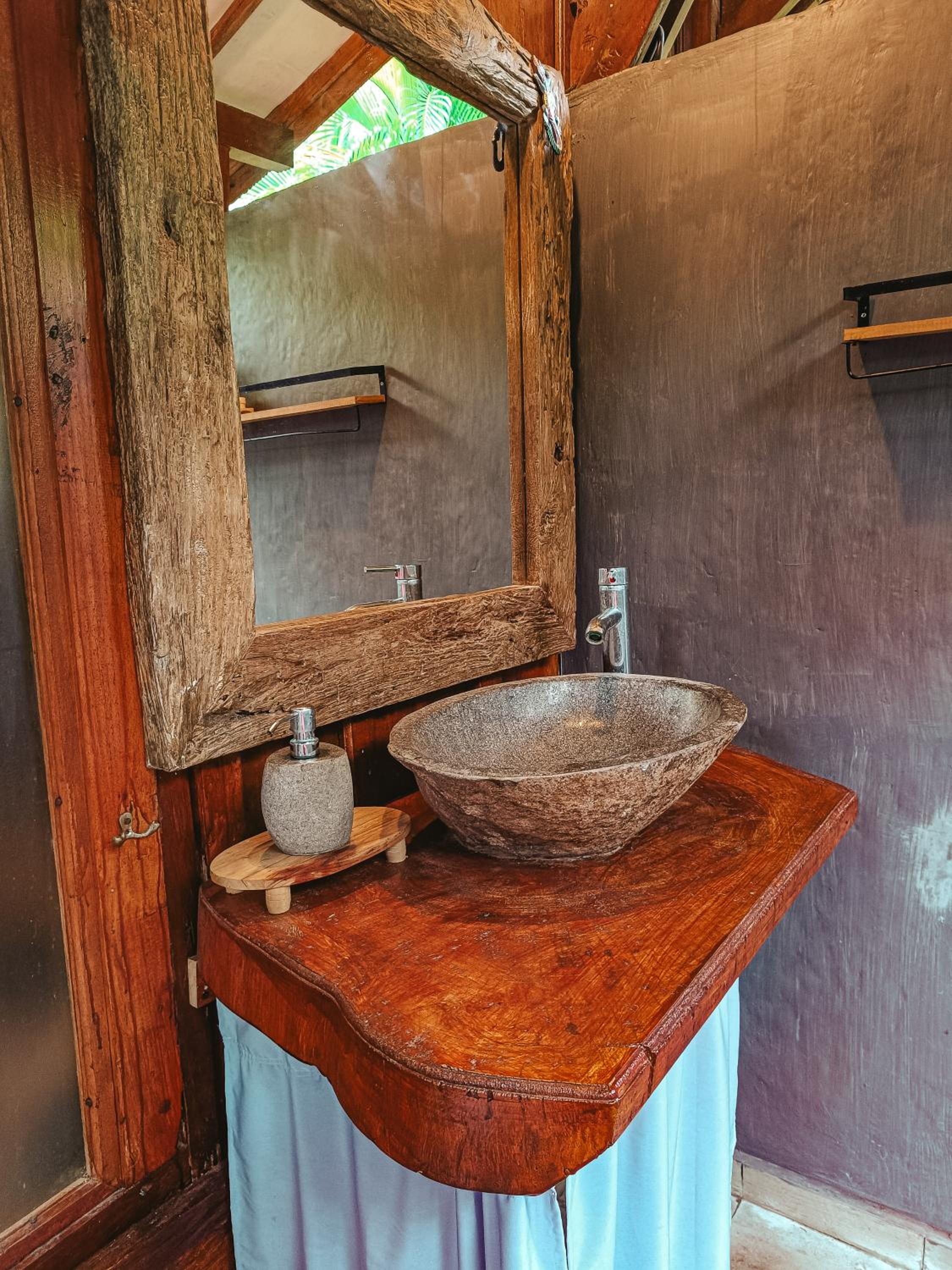 Alaya Ecolodge