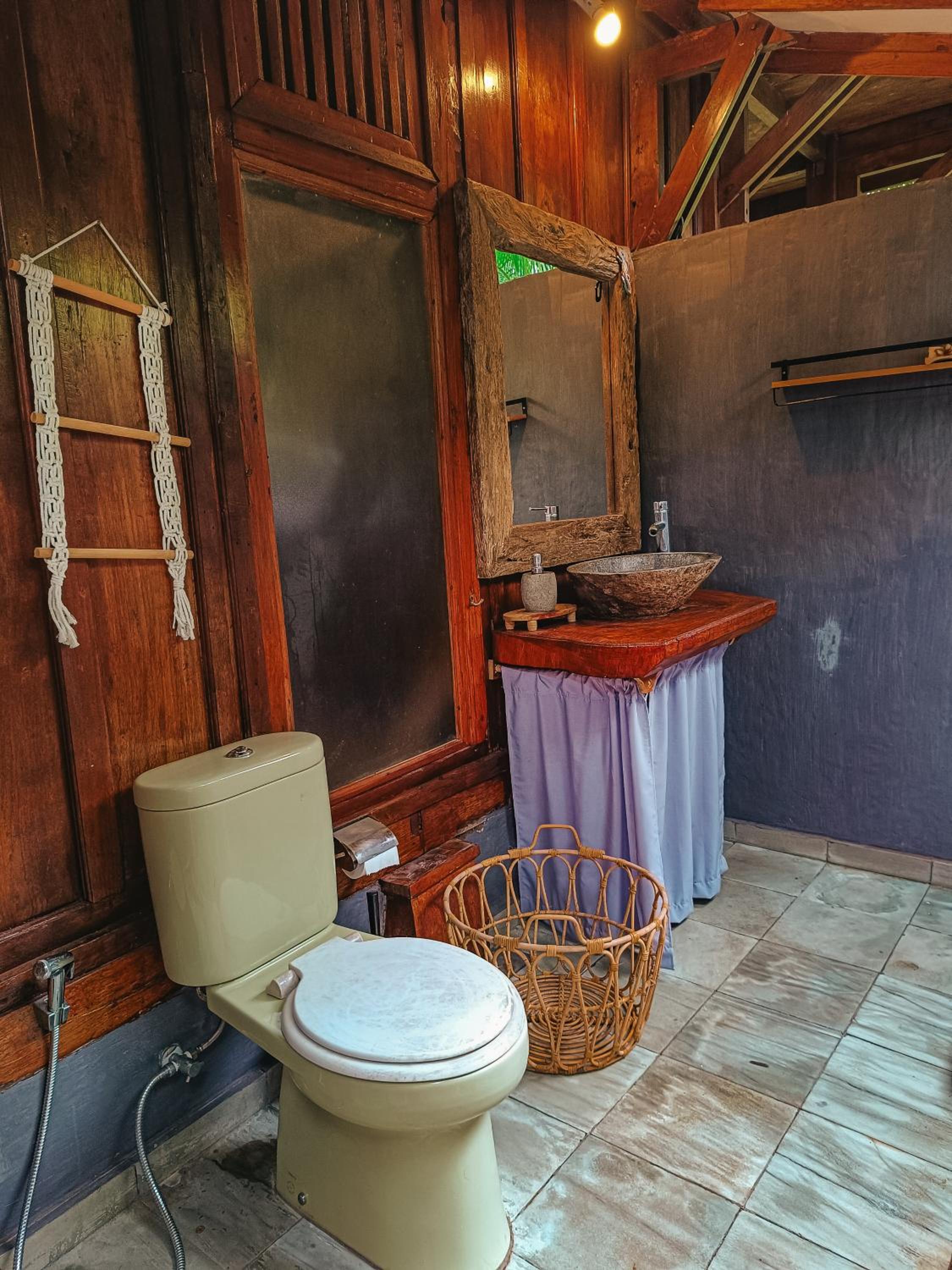 Alaya Ecolodge
