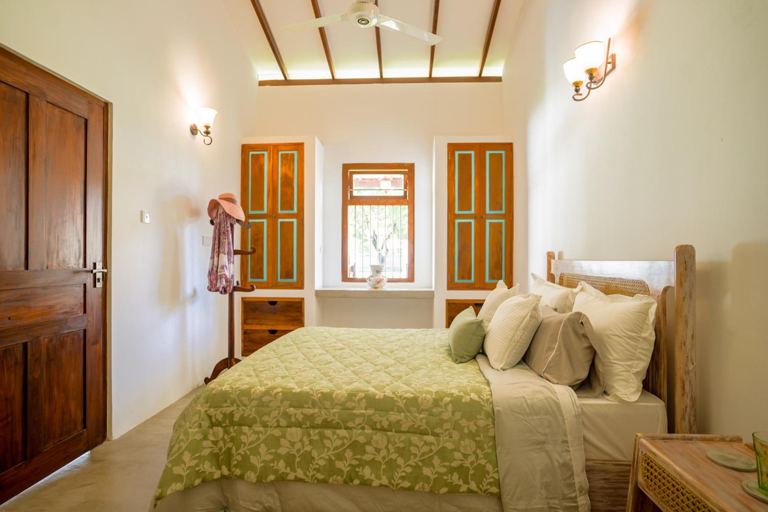 Summer House - Private villa close to International Airport BIA view 2
