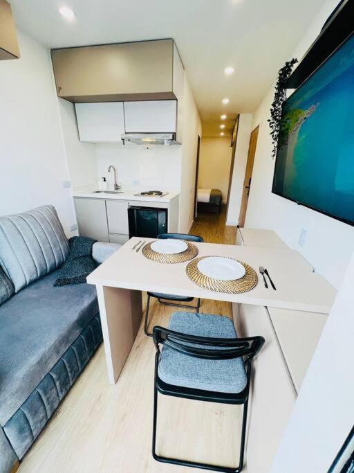Acogedor apartaestudio con balcón - 116 Santa Bárbara!