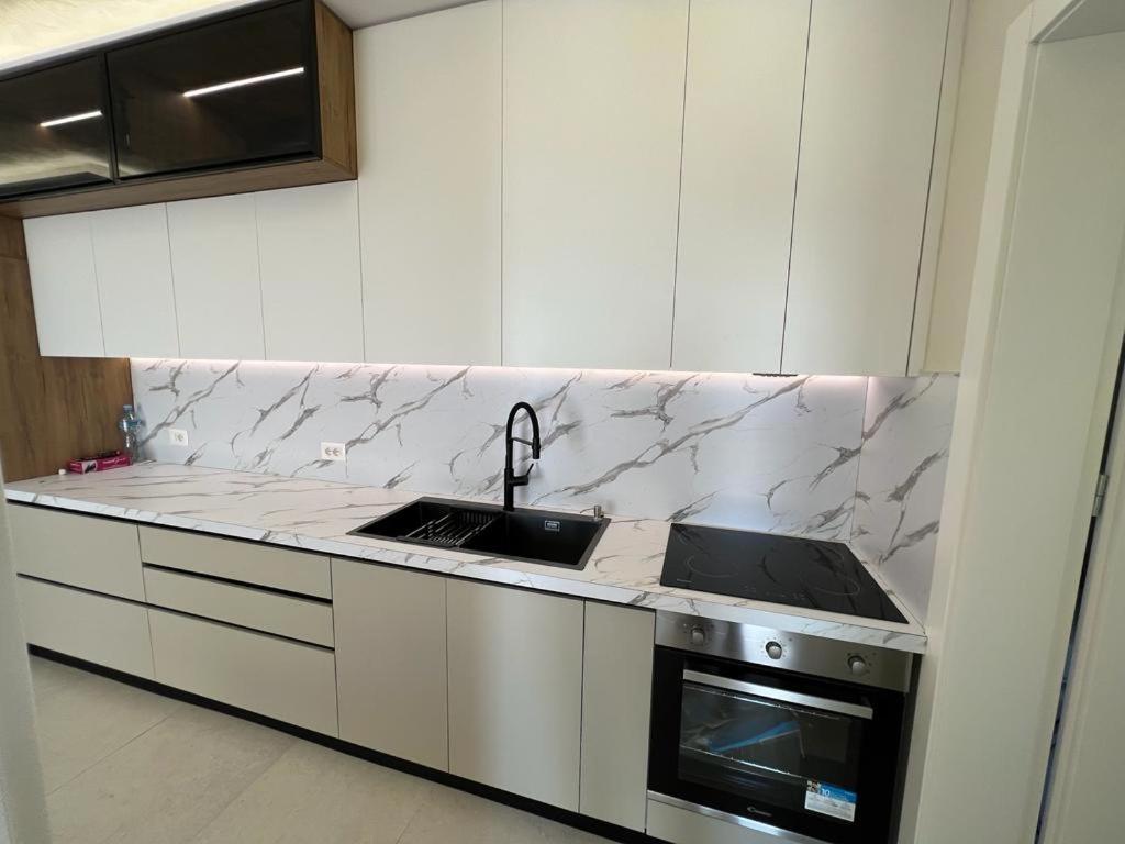 Sunset Sea View - Premium Apartment 2BR