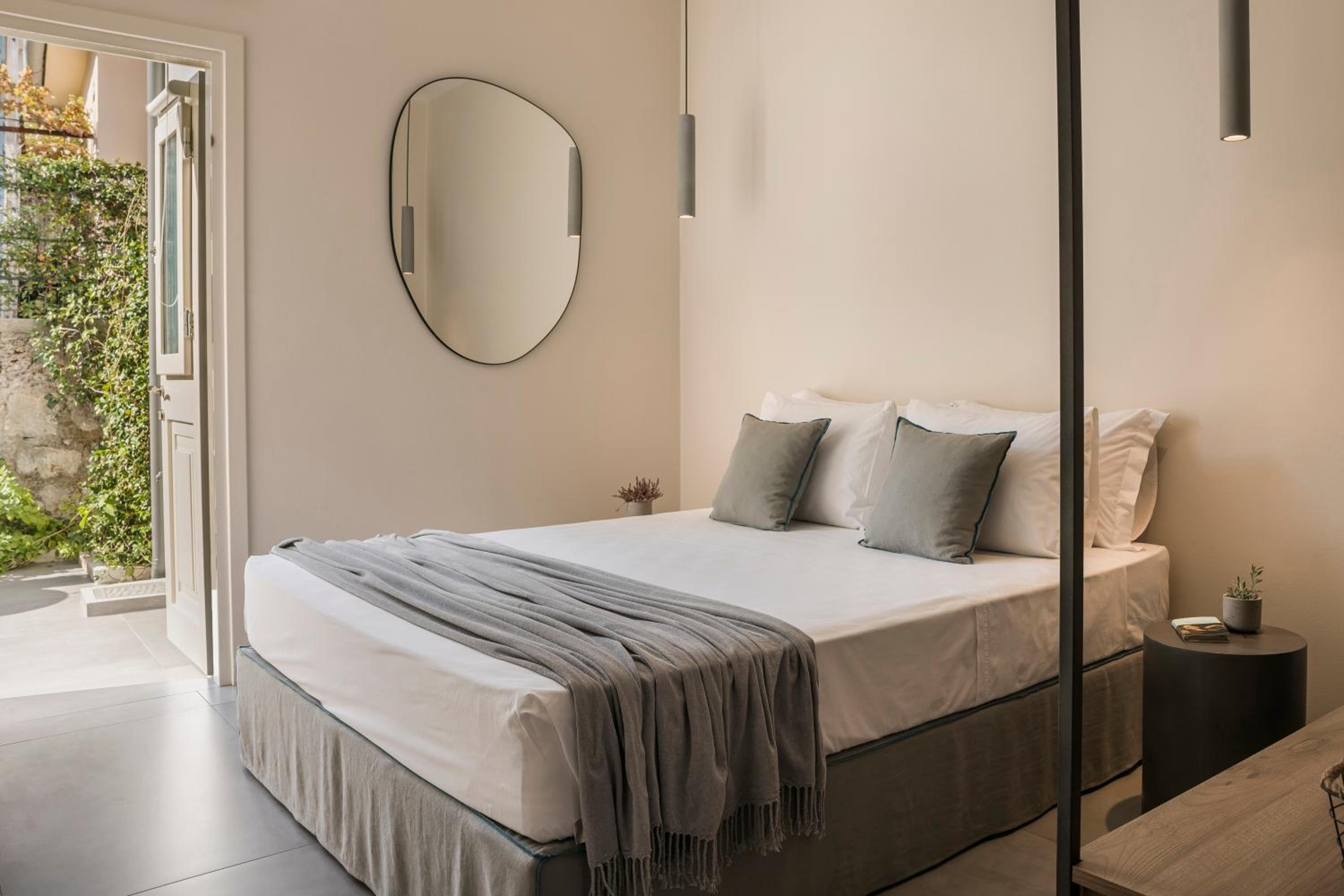Marissa's Elegant retreats view 4