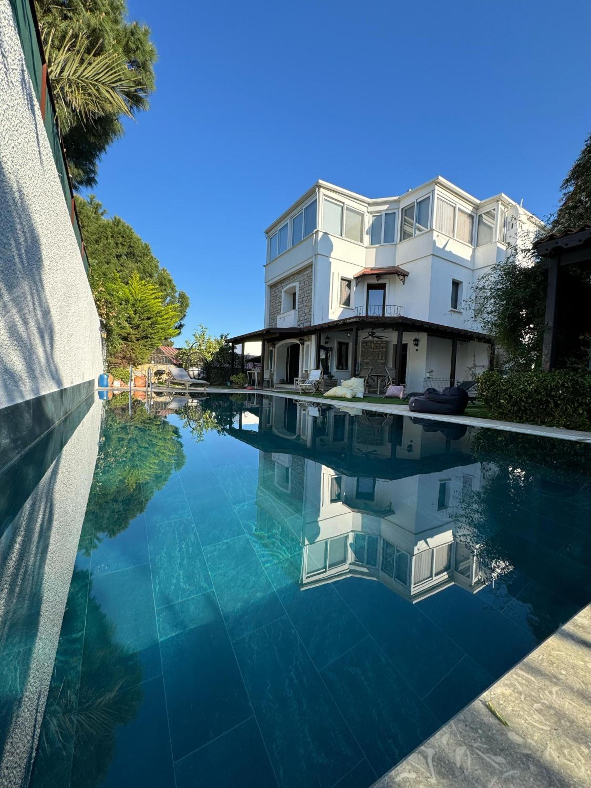 Bodrum Merkezde Müstakil Havuzlu Villa view 2