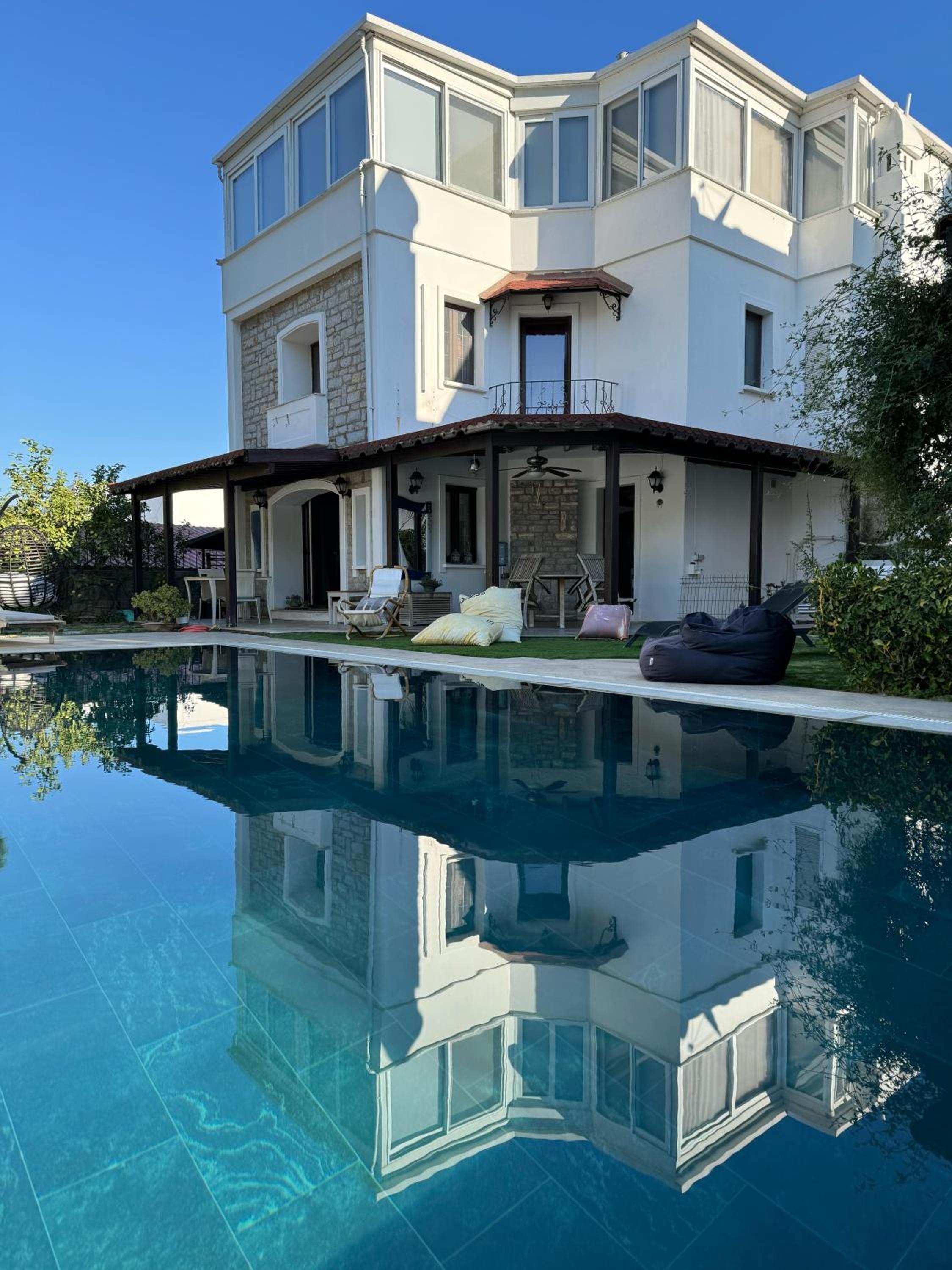 Bodrum Merkezde Müstakil Havuzlu Villa view 3