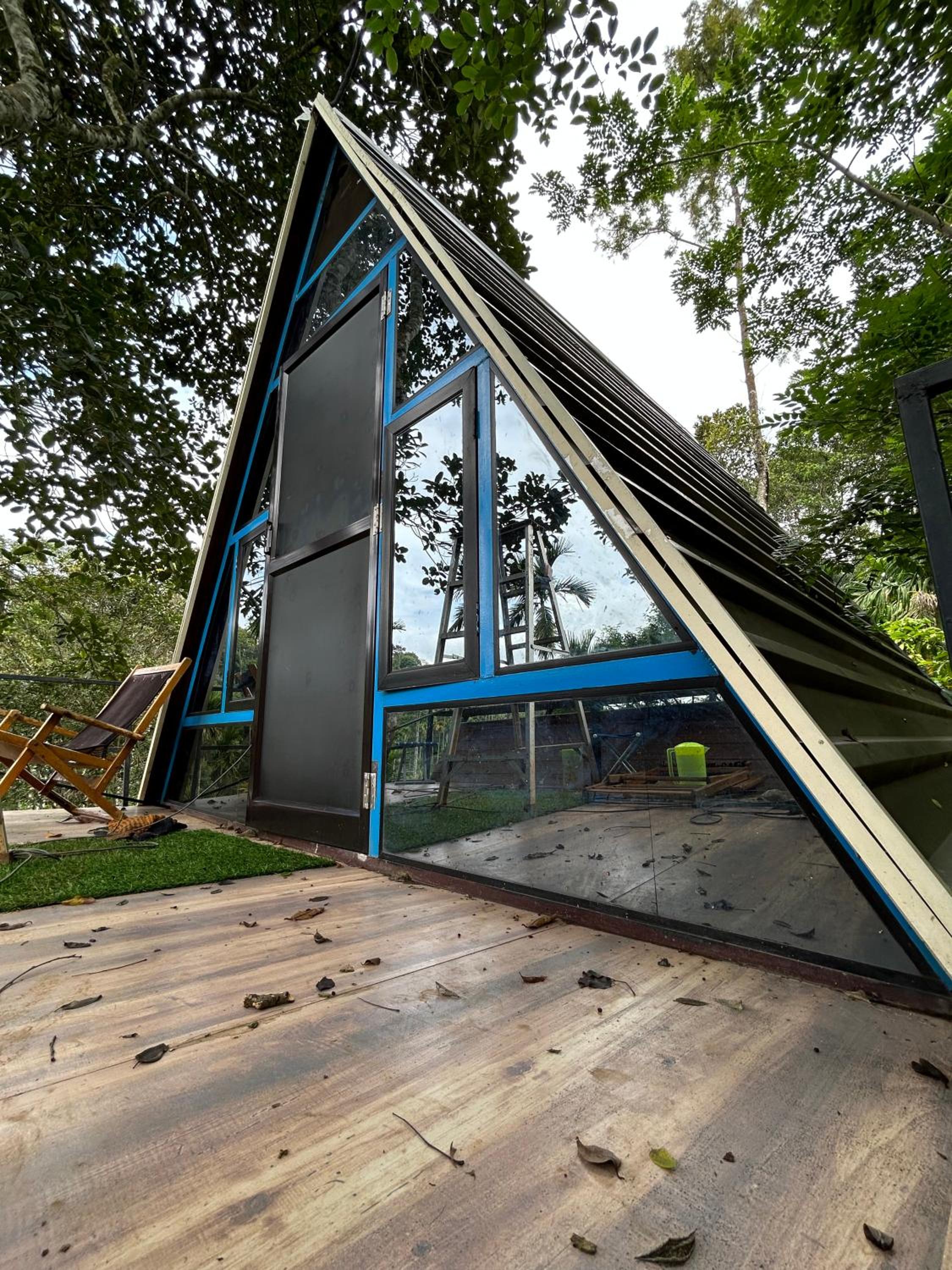 HAPPY FEET CAMPING view 5